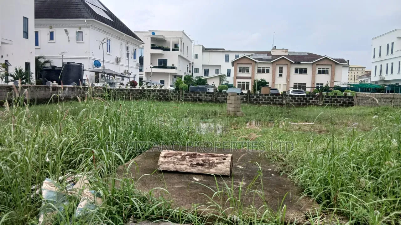 One Plot of Land in Ikate-Elegushi