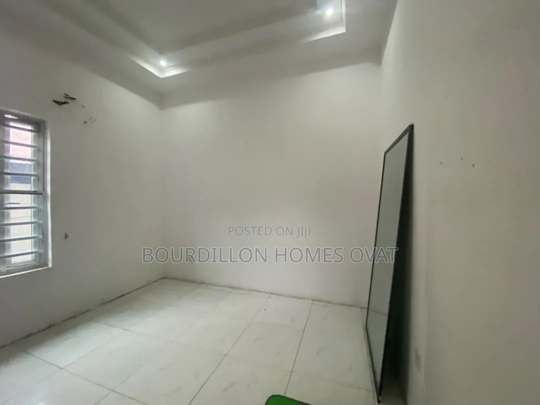 1bdrm Apartment in Chevron Lekki Lagos for rent in Chevron