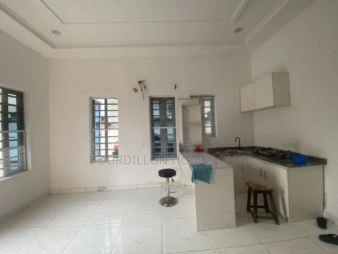 1bdrm Apartment in Chevron Lekki Lagos for rent in Chevron