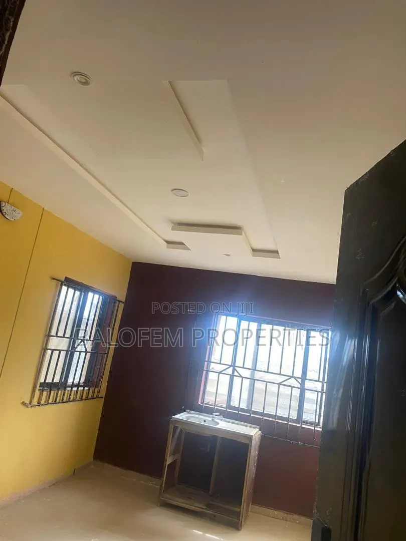 Furnished 3bdrm Block of Flats in Balofem Properties &, Abeokuta North in Abeokuta North