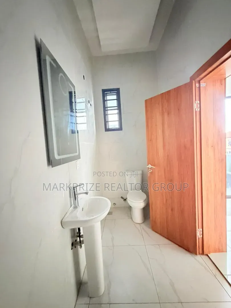4bdrm Duplex in Opic Isheri for sale in Isheri North