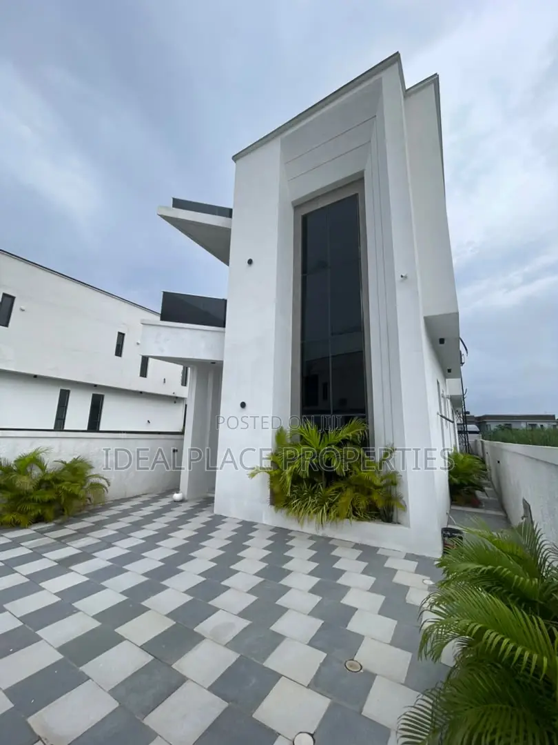 5bdrm Duplex in Ajah for sale in Ajah
