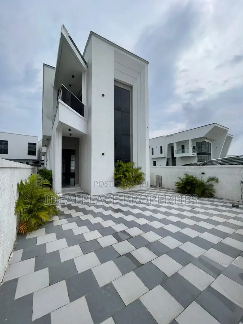 5bdrm Duplex in Ajah for sale in Ajah