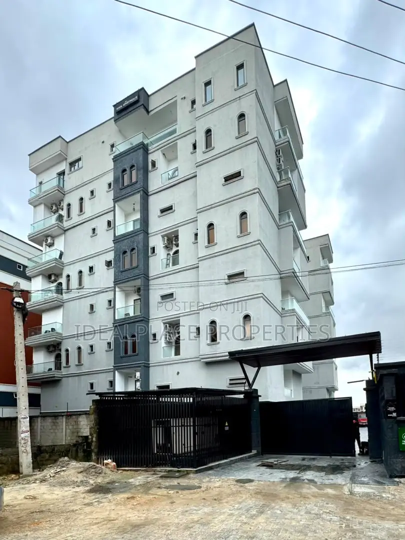 2bdrm Maisonette in Lekki Phase 1 for sale in Lekki Phase 1