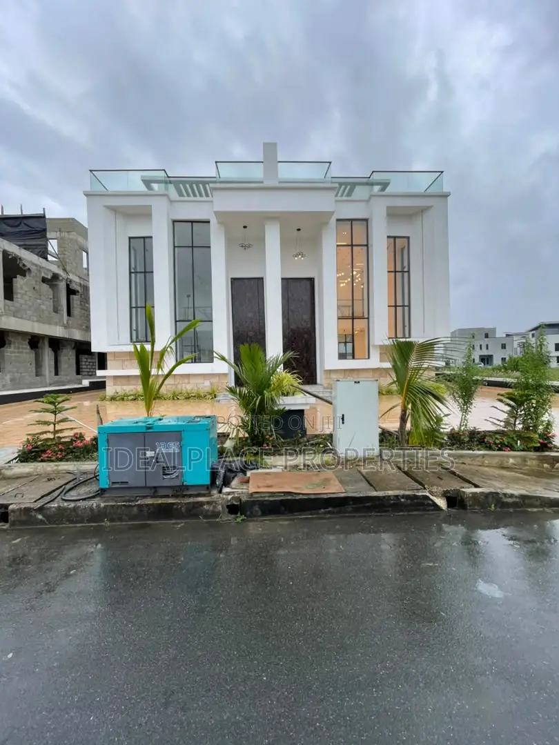 5bdrm Duplex in Cowrie Creek, Ikate for sale in Ikate