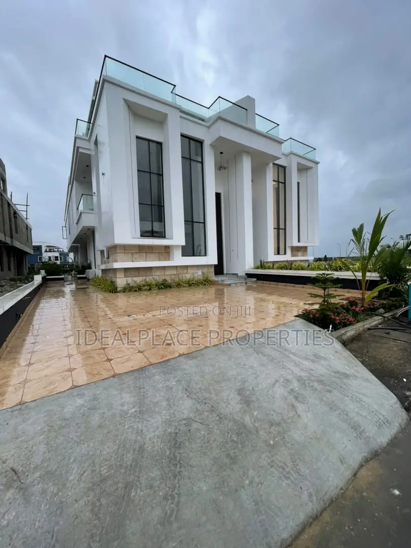 5bdrm Duplex in Cowrie Creek, Ikate for sale in Ikate