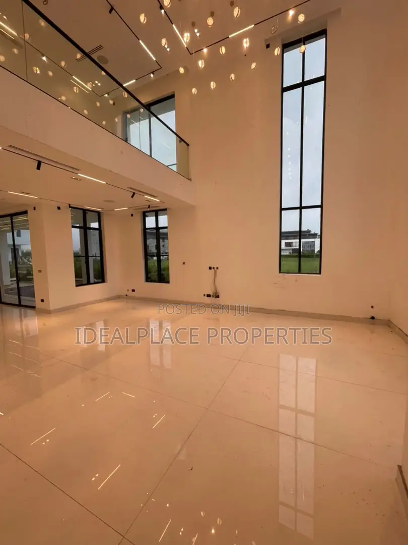 5bdrm Duplex in Cowrie Creek, Ikate for sale in Ikate