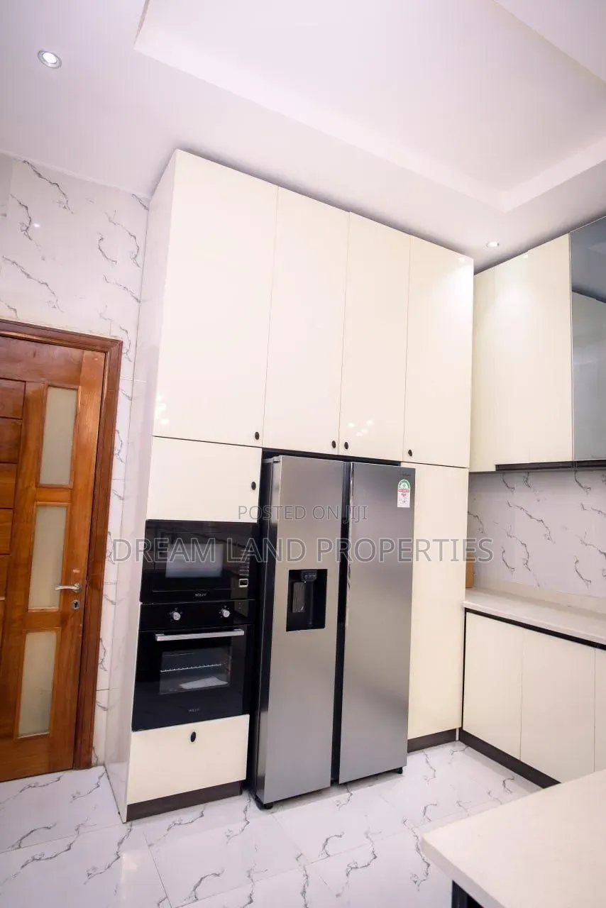 Furnished 5bdrm Duplex in Lekki County, Ikota for sale in Ikota