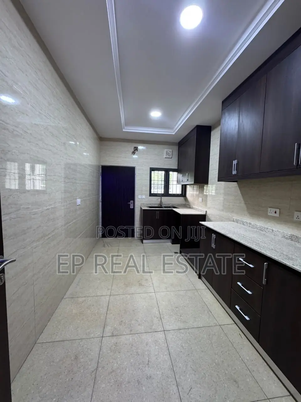 Furnished 4bdrm House in Durumi for rent in Durumi