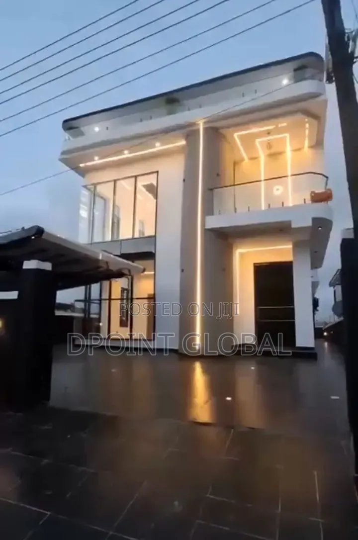 5bdrm Duplex in In Estate, Ilaje / Lekki for sale in Ilaje / Lekki