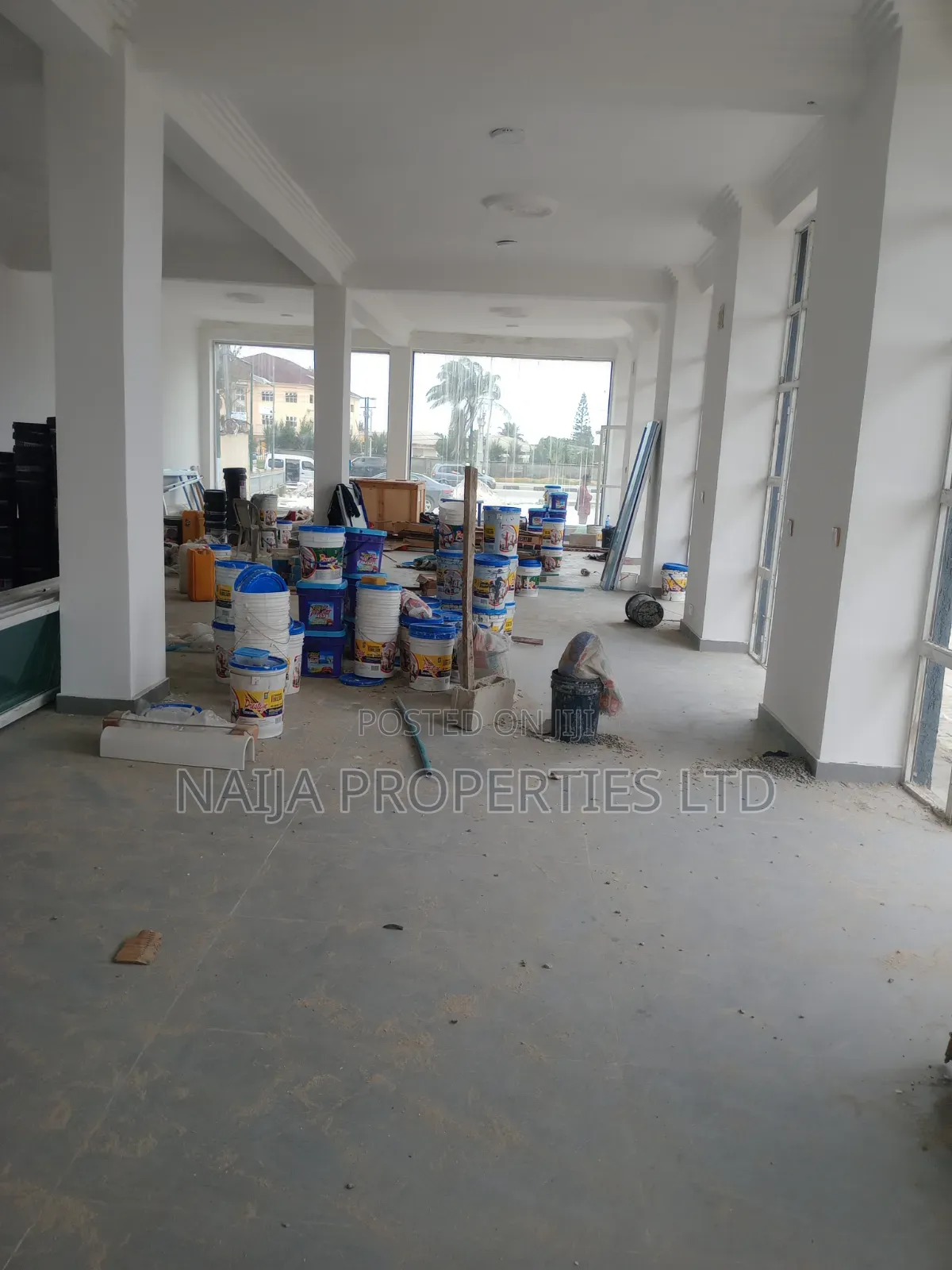 Open Plan Space of 130sqm on the Express Way at Awoyaya for Lease in Awoyaya