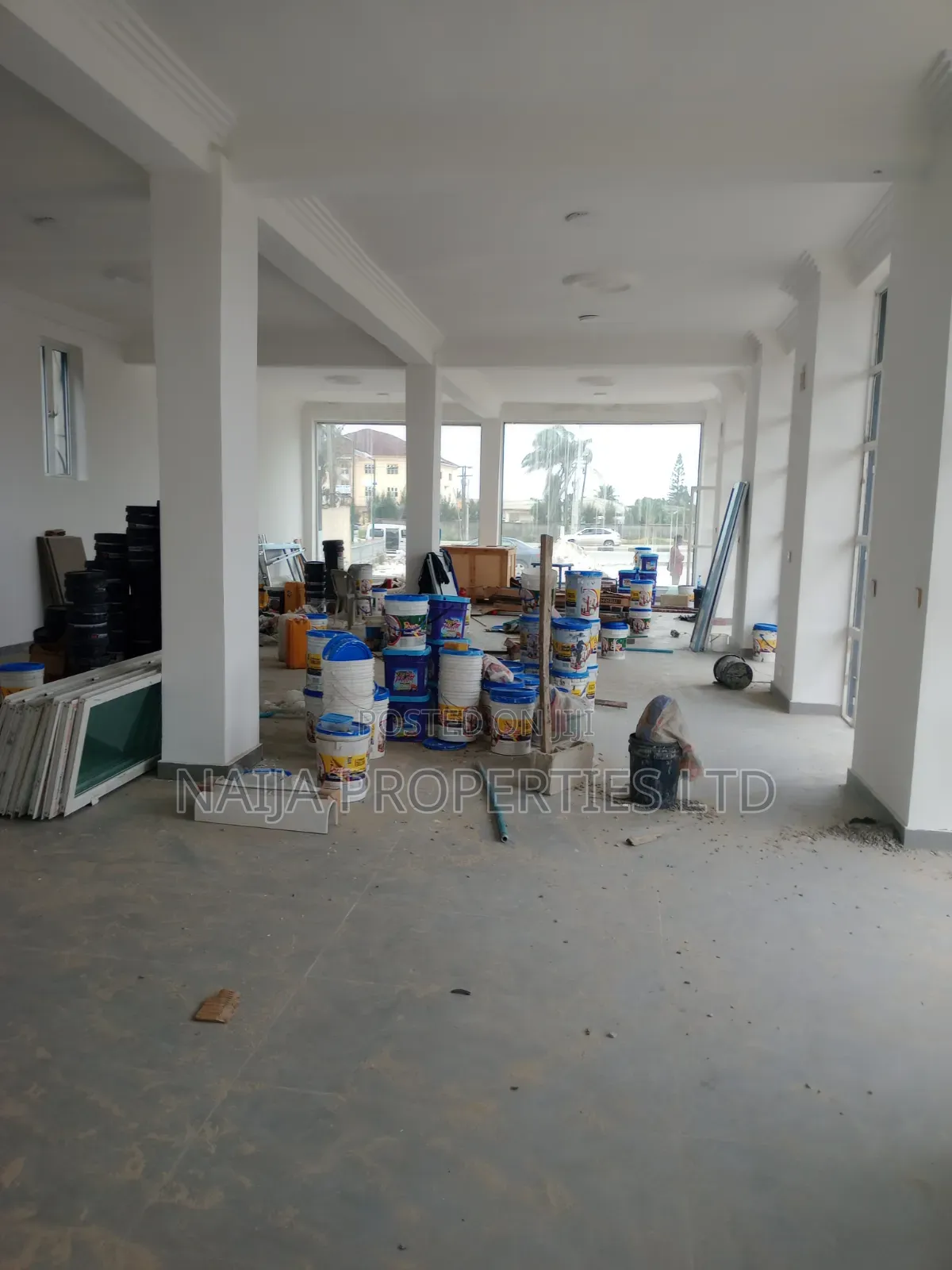 Open Plan Space of 130sqm on the Express Way at Awoyaya for Lease in Awoyaya