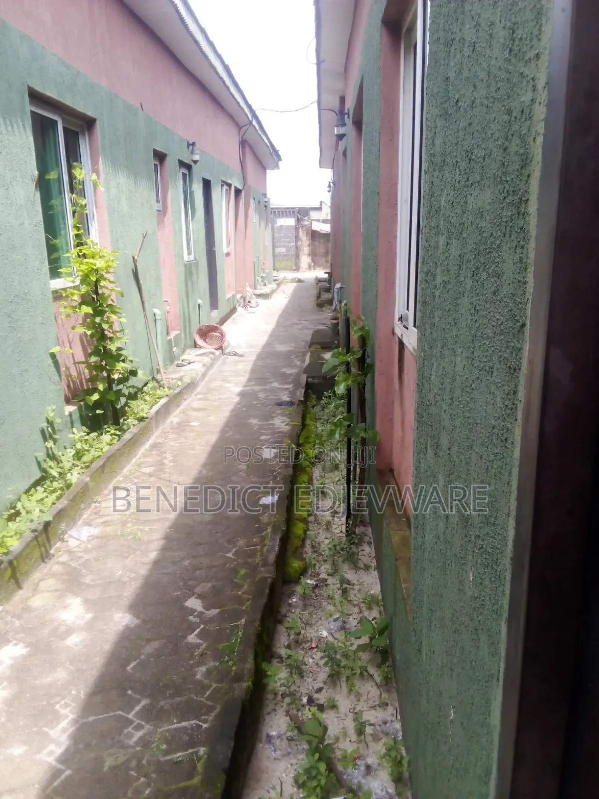 2bdrm Bungalow in Awoyaya New Road for rent in Awoyaya