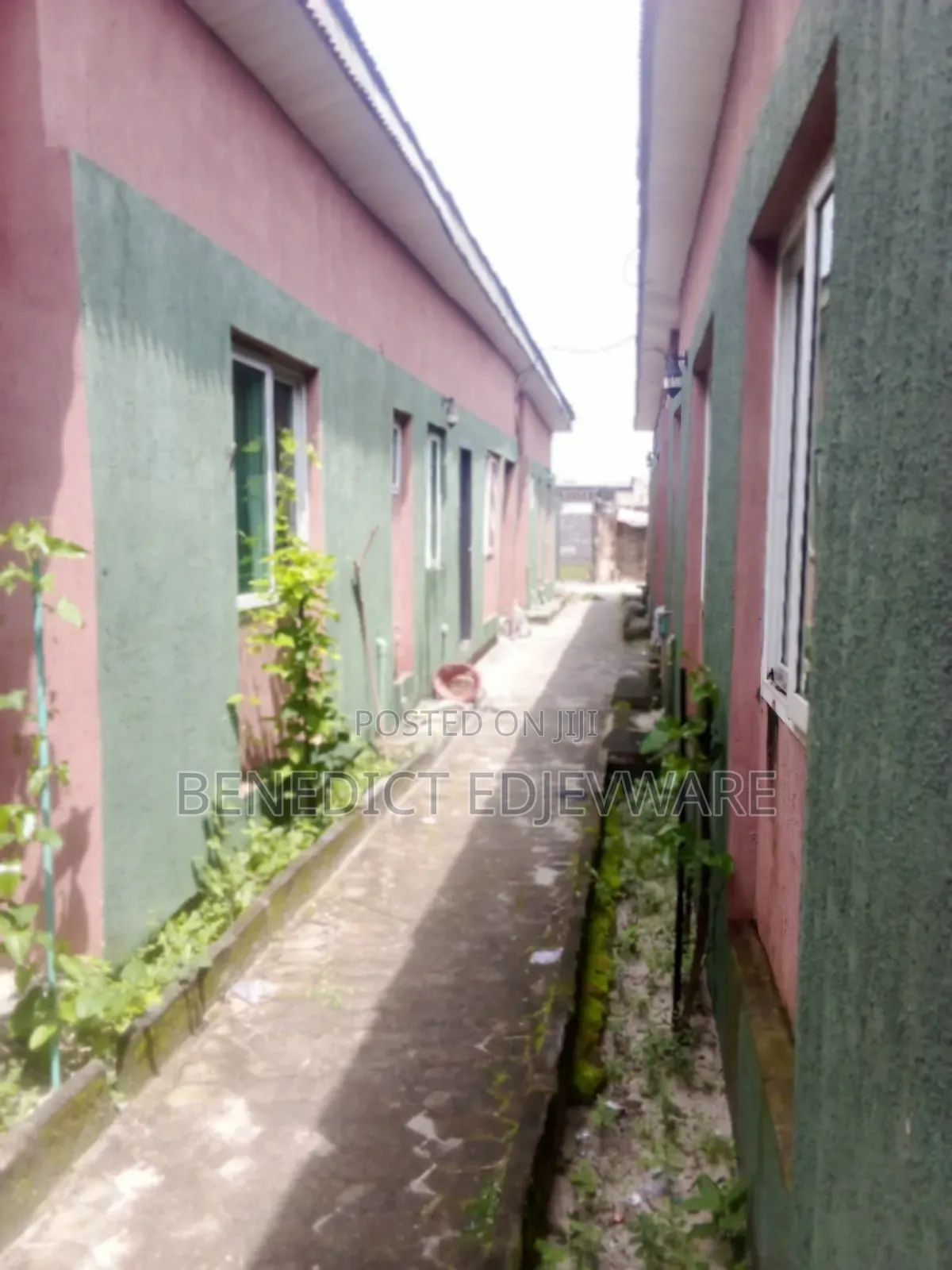 2bdrm Bungalow in Awoyaya New Road for rent in Awoyaya