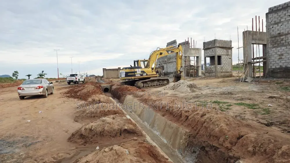 12 Units of 2 Bedroom Block of Flats in Burum