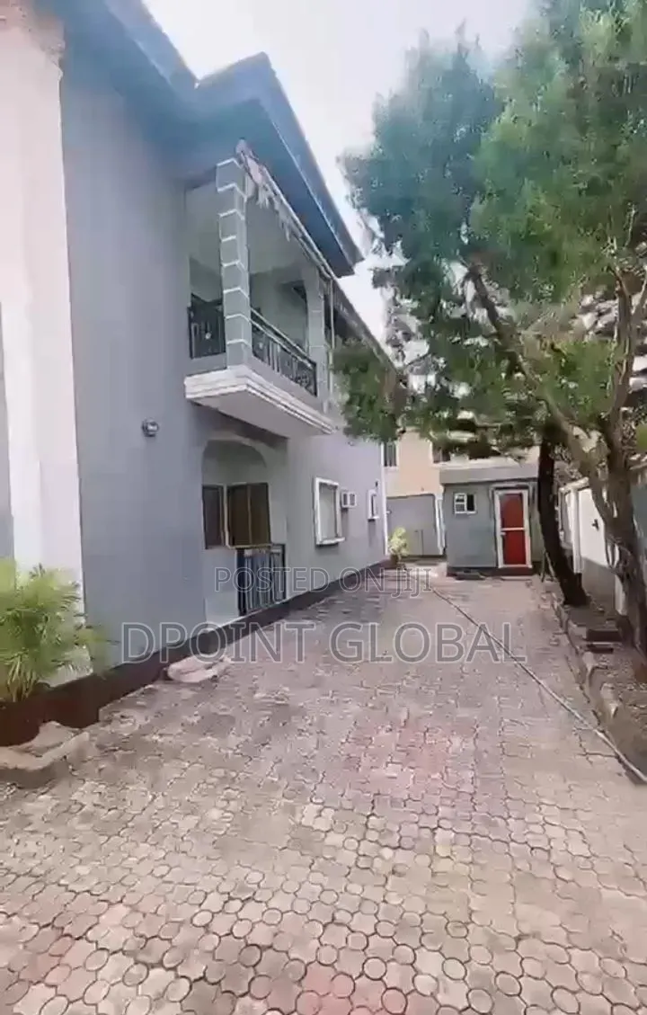 16bdrm Block of Flats in Shasha for sale in Shasha