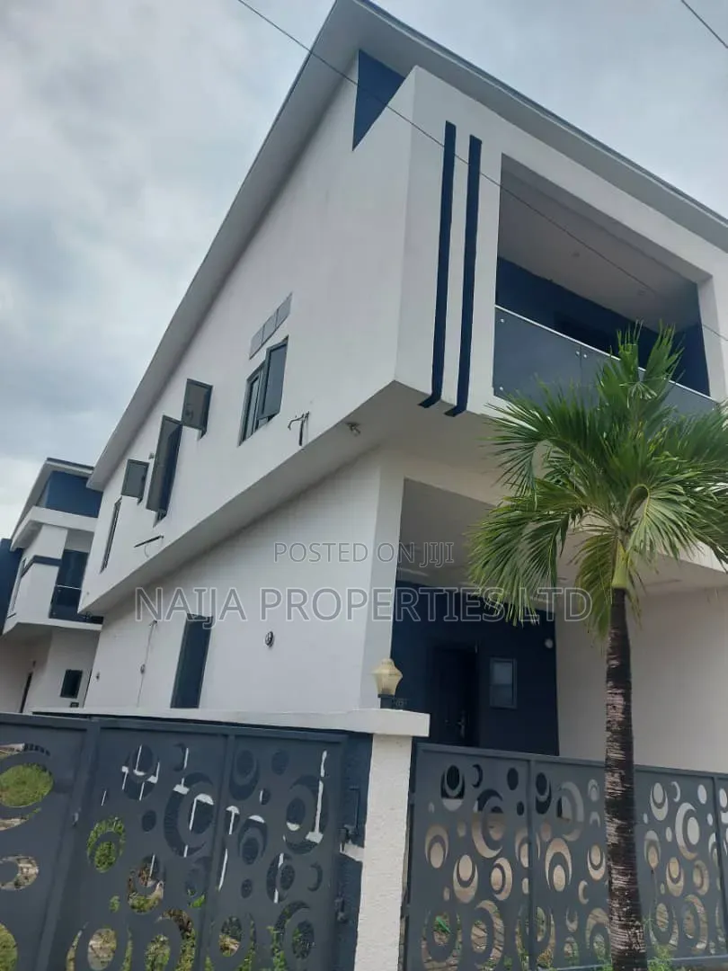 1bdrm Shared Apartment in Orchid, Ikota for rent in Ikota