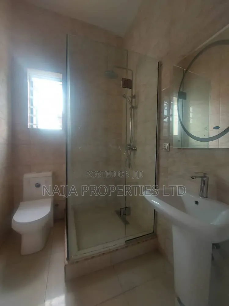 1bdrm Shared Apartment in Orchid, Ikota for rent in Ikota