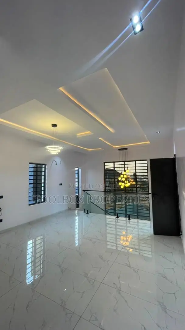 4bdrm Duplex in Kola Lawal,Oke’Badan, Akobo for sale in Akobo