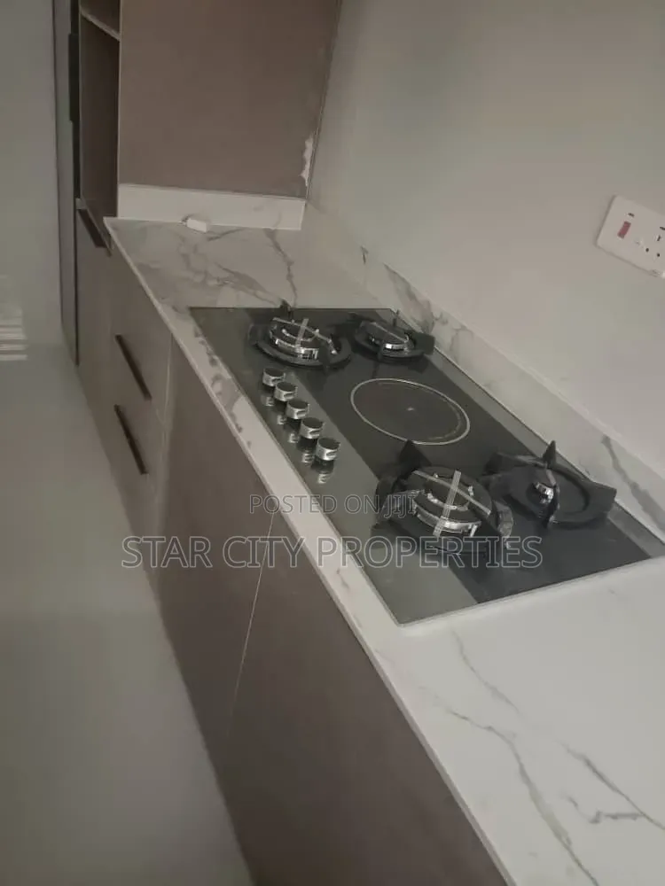 4bdrm Duplex in Opebi Lagos for sale in Opebi