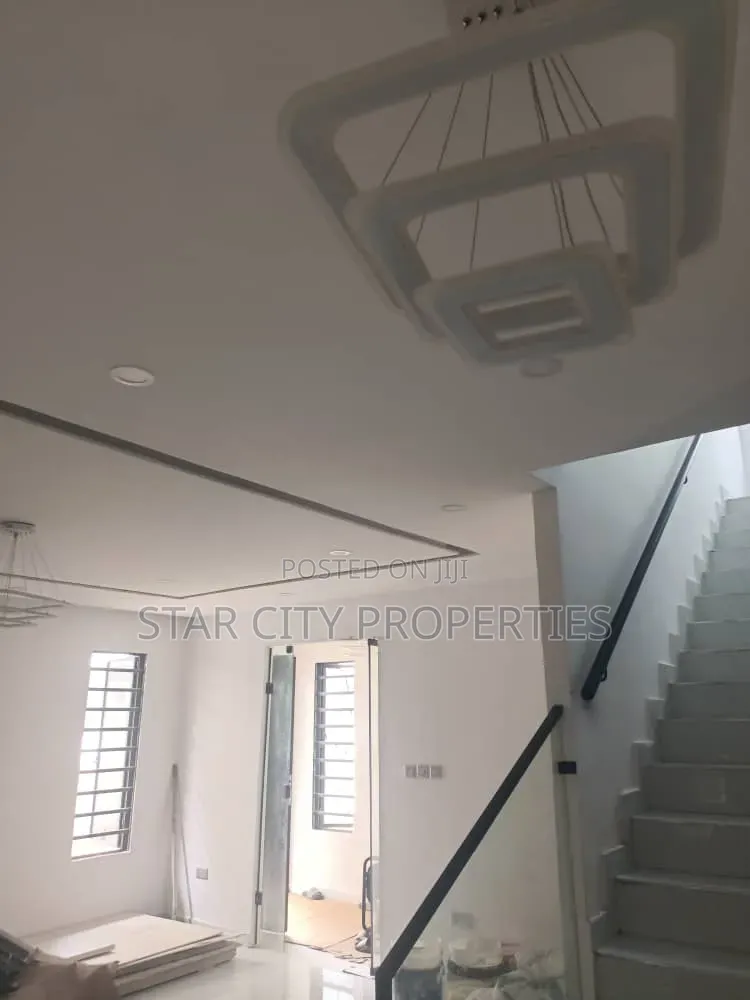 4bdrm Duplex in Opebi Lagos for sale in Opebi