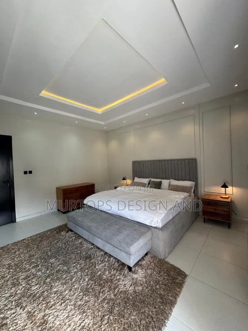Furnished 4bdrm Townhouse/Terrace in Dpk Estate, Lekki Phase 2 for sale in Lekki Phase 2