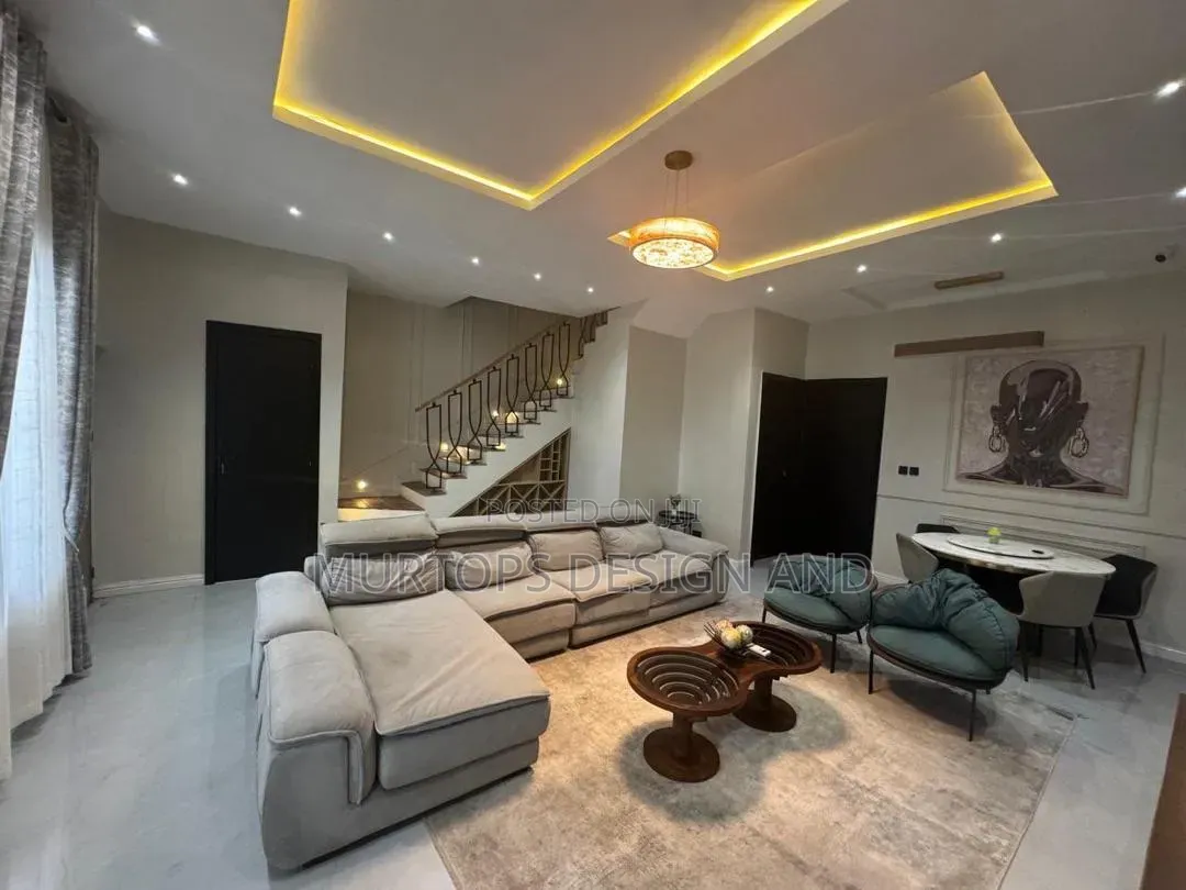 Furnished 4bdrm Townhouse/Terrace in Dpk Estate, Lekki Phase 2 for sale in Lekki Phase 2