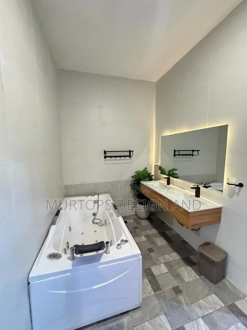 Furnished 4bdrm Townhouse/Terrace in Dpk Estate, Lekki Phase 2 for sale in Lekki Phase 2
