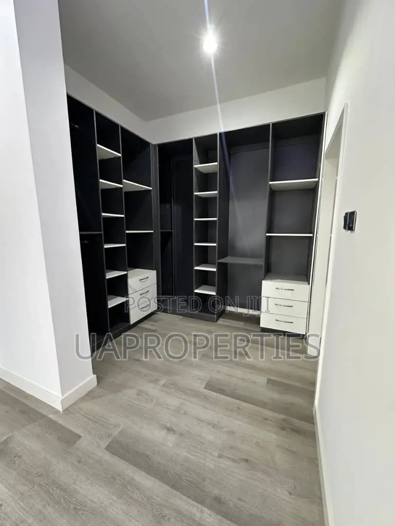 Furnished 4bdrm Duplex in Donald'S Court, Awoyaya for sale in Awoyaya