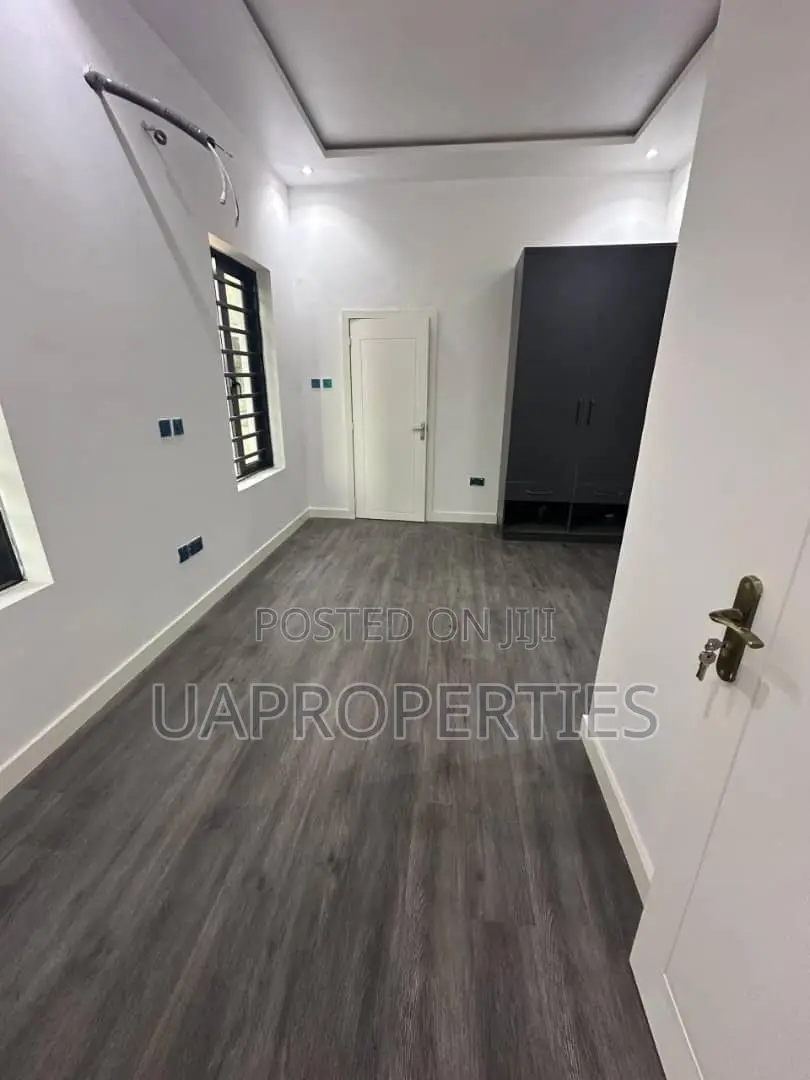 Furnished 4bdrm Duplex in Donald'S Court, Awoyaya for sale in Awoyaya