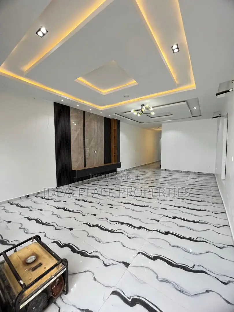 4bdrm Duplex in Lekki for sale in Lekki