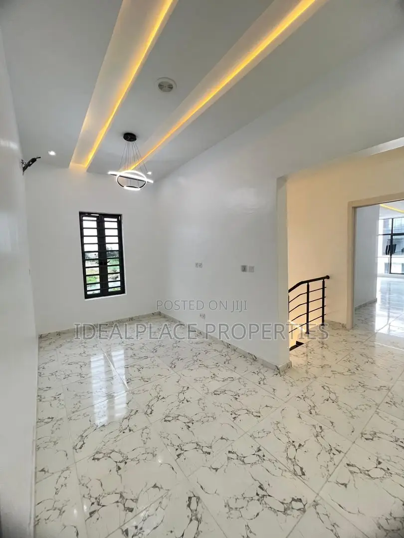 4bdrm Duplex in Lekki for sale in Lekki