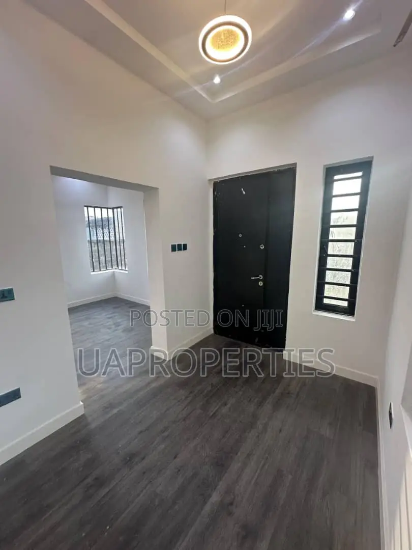 Furnished 4bdrm Duplex in Donald'S Court, Awoyaya for sale in Awoyaya