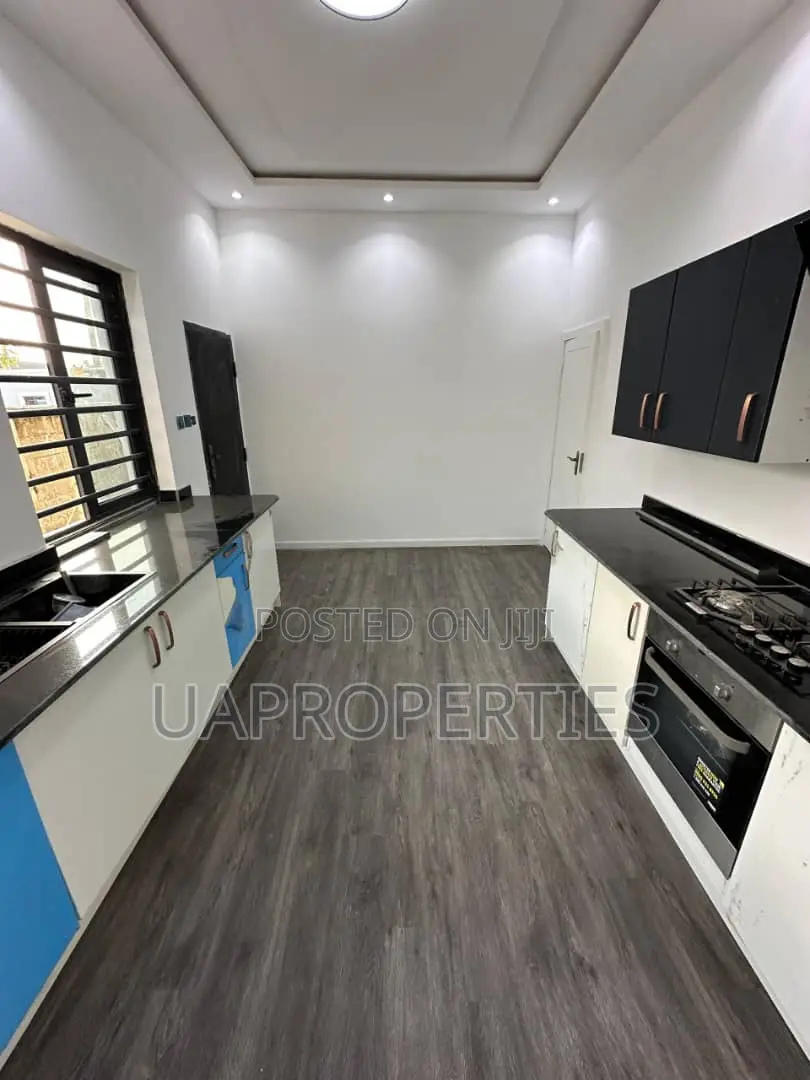Furnished 4bdrm Duplex in Donald'S Court, Awoyaya for sale in Awoyaya
