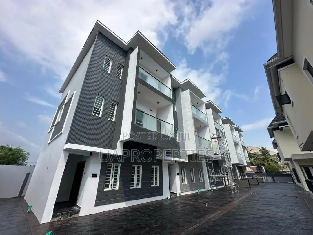 Furnished 4bdrm Duplex in Donald'S Court, Awoyaya for sale in Awoyaya