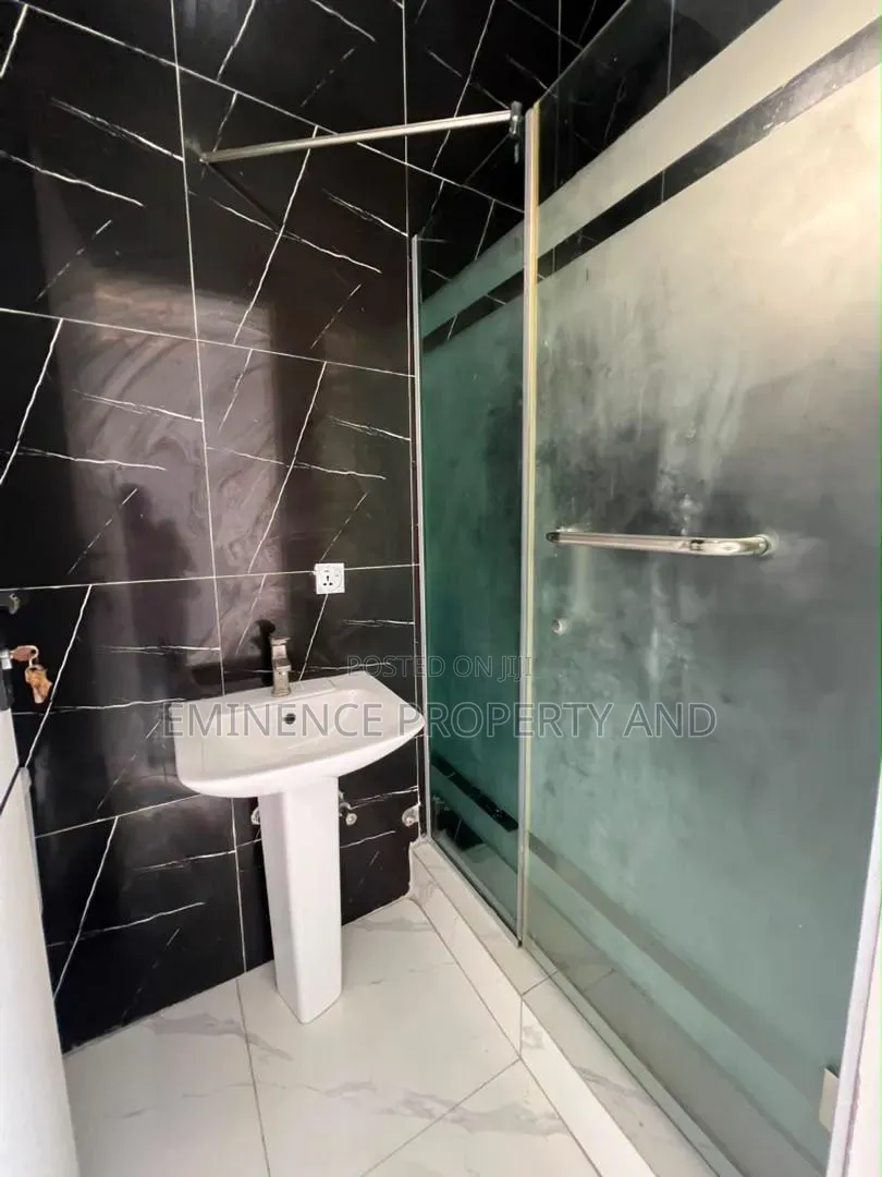 4bdrm Duplex in Abraham Adesanya Estate for rent in Abraham Adesanya Estate