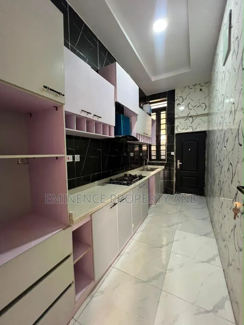 4bdrm Duplex in Abraham Adesanya Estate for rent in Abraham Adesanya Estate
