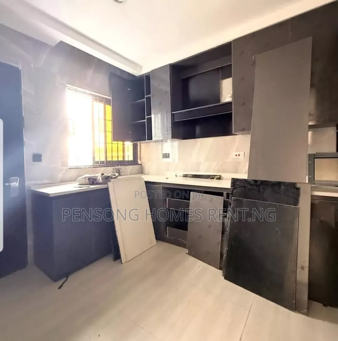 4bfrom Duplex in Lekki Phase 1