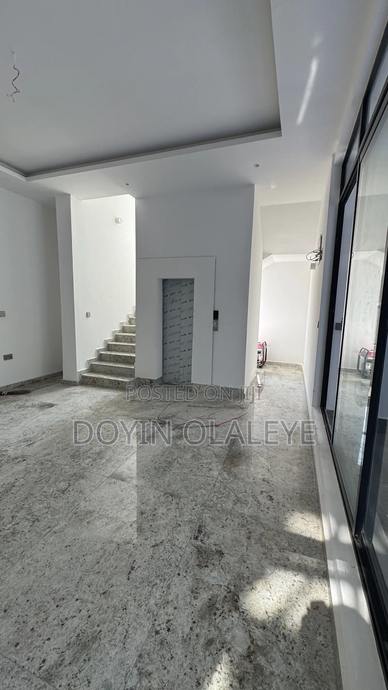 6bdrm Villa in Banana Island for sale in Banana Island