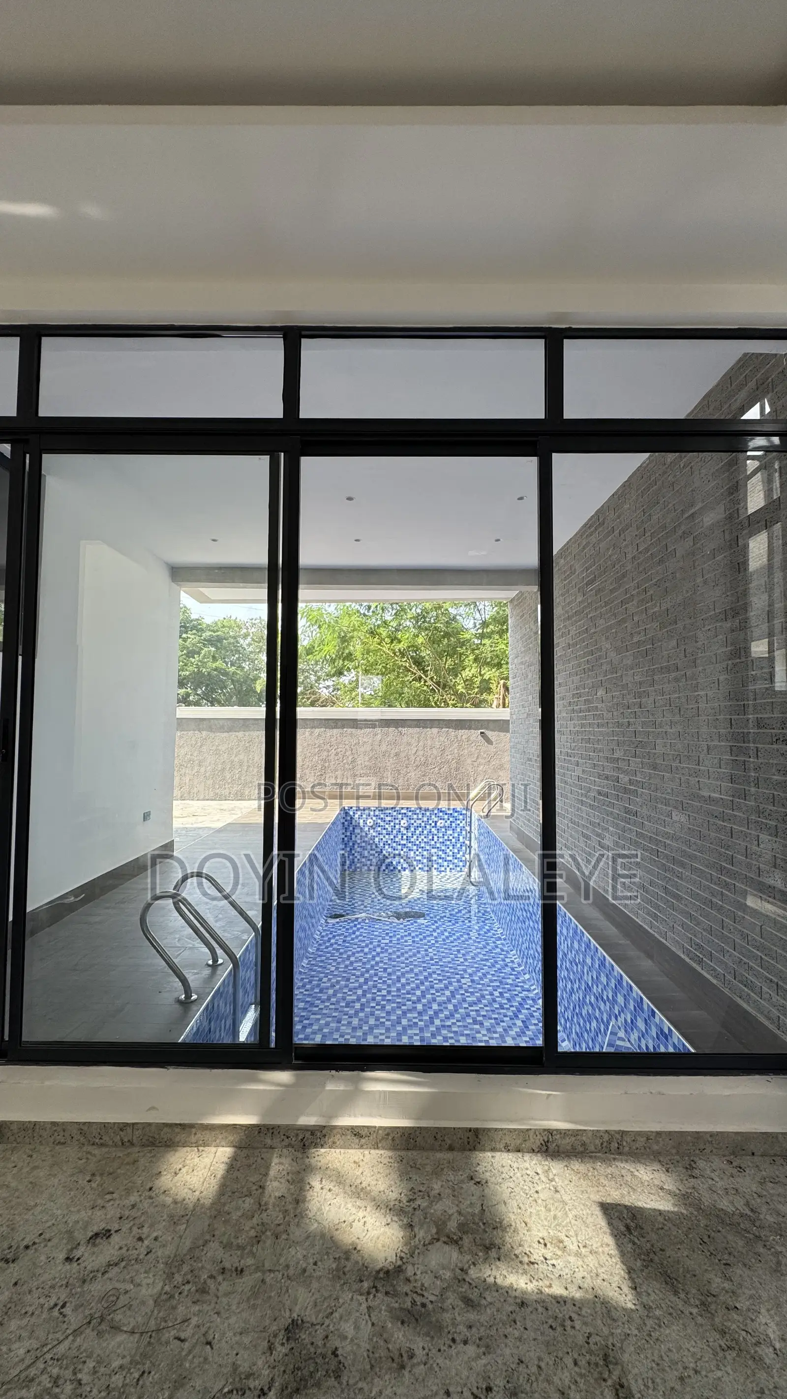 6bdrm Villa in Banana Island for sale in Banana Island