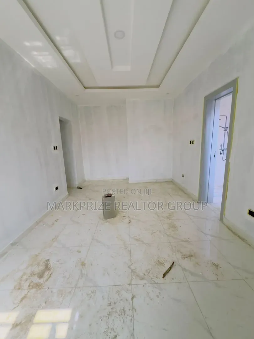 4bdrm Duplex in Ojodu Berger Lagos for sale in Berger