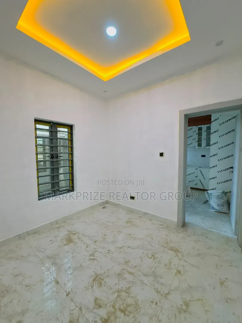 4bdrm Duplex in Ojodu Berger Lagos for sale in Berger
