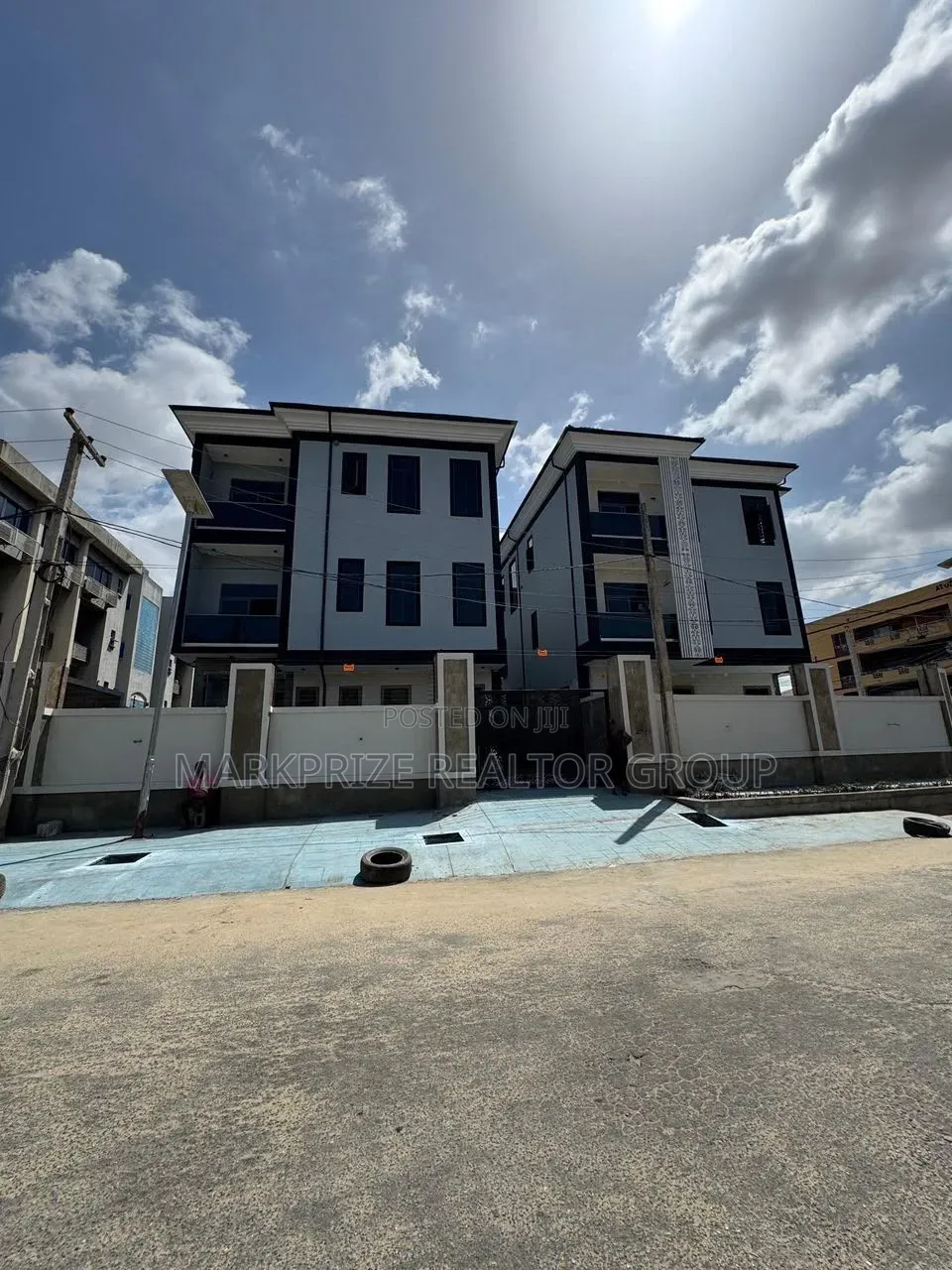 3bdrm Apartment in Opebi Ikeja Lagos for sale in Opebi