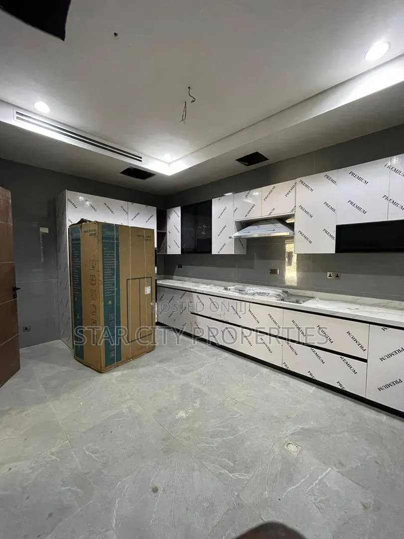 6bdrm Duplex in Old Ikoyi Lagos for sale in Old Ikoyi