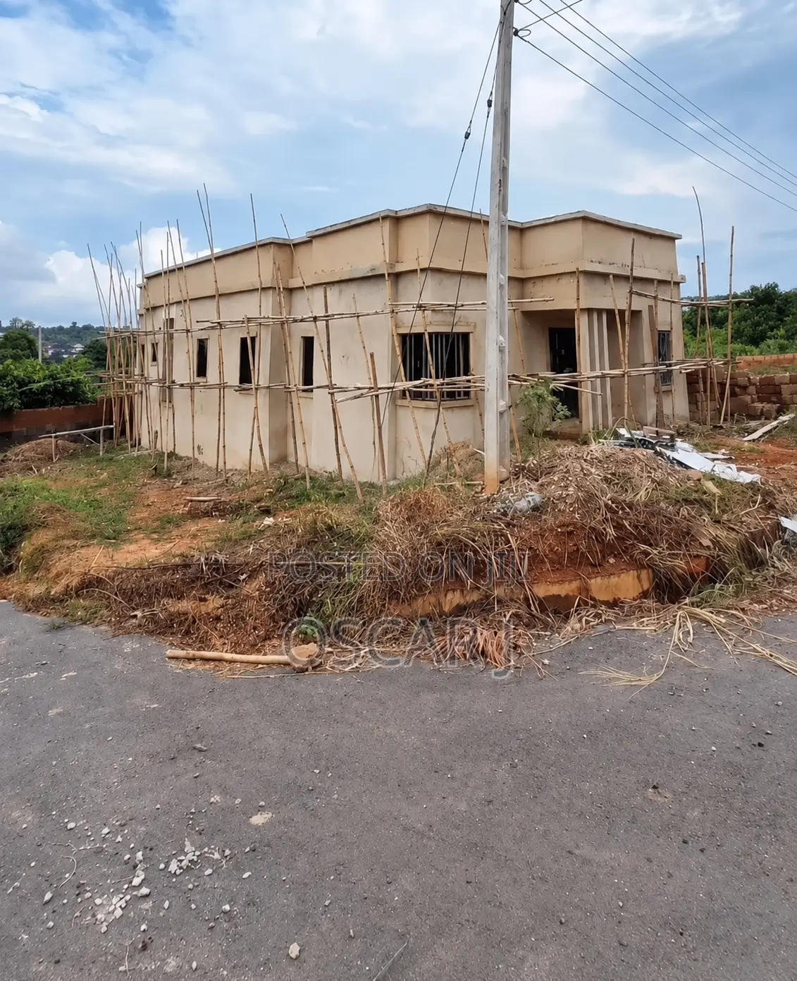 3bdrm Bungalow in Legacy Estate, Enugu for sale in Enugu
