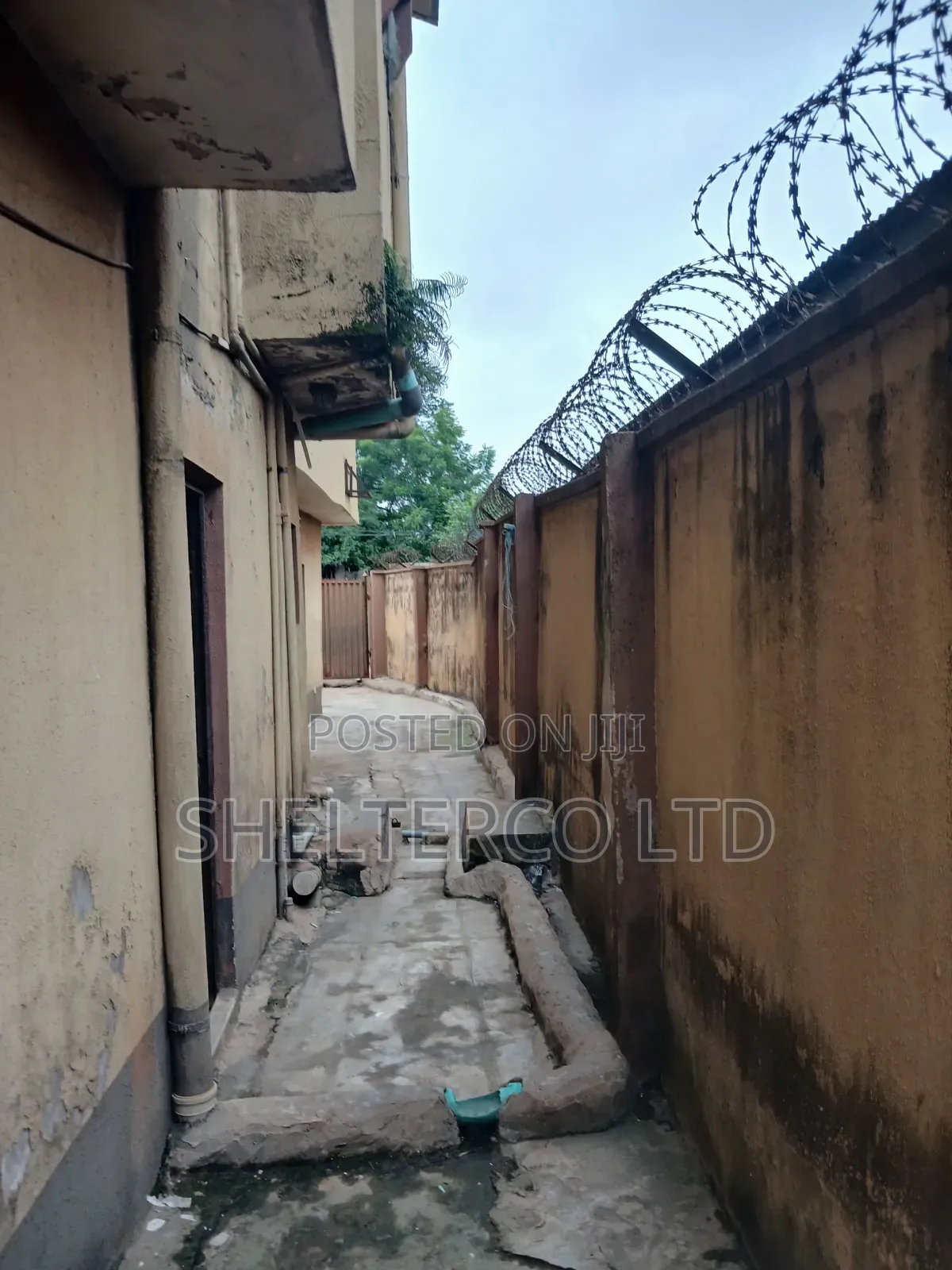 2bdrm Block of Flats in Obawole, Iju for sale in Iju