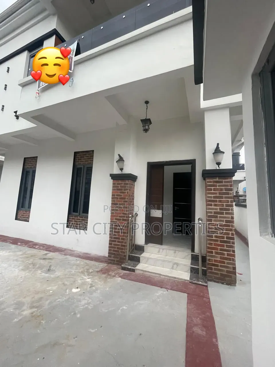 5bdrm Duplex in Tulip Heaven Chevron for rent in Chevron