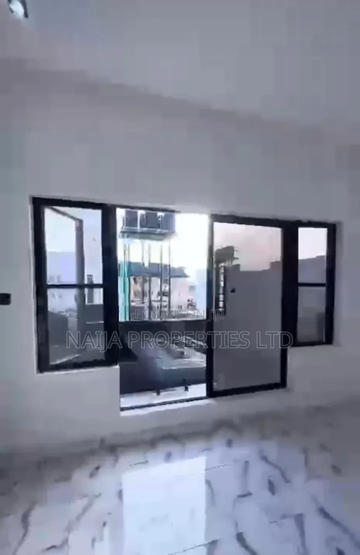 3bdrm Townhouse / Terrace in Ikota for rent in Ikota
