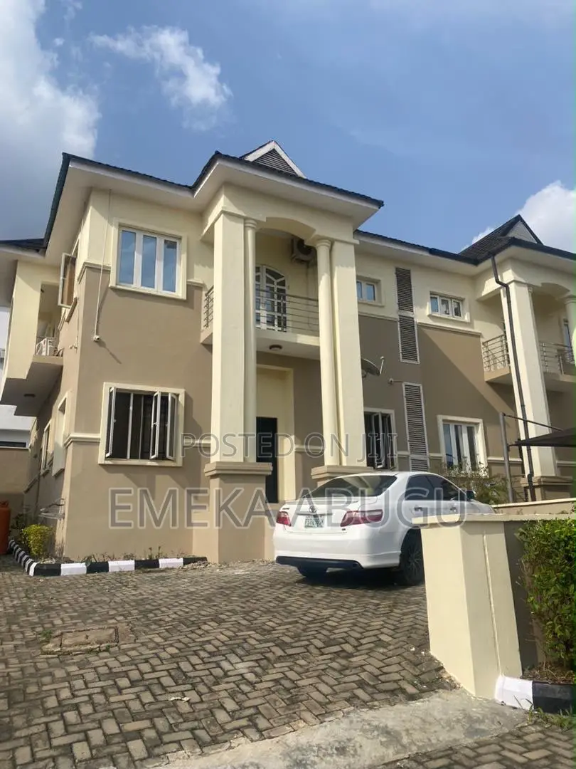 Furnished 4bdrm Duplex in Agodi for rent in Agodi