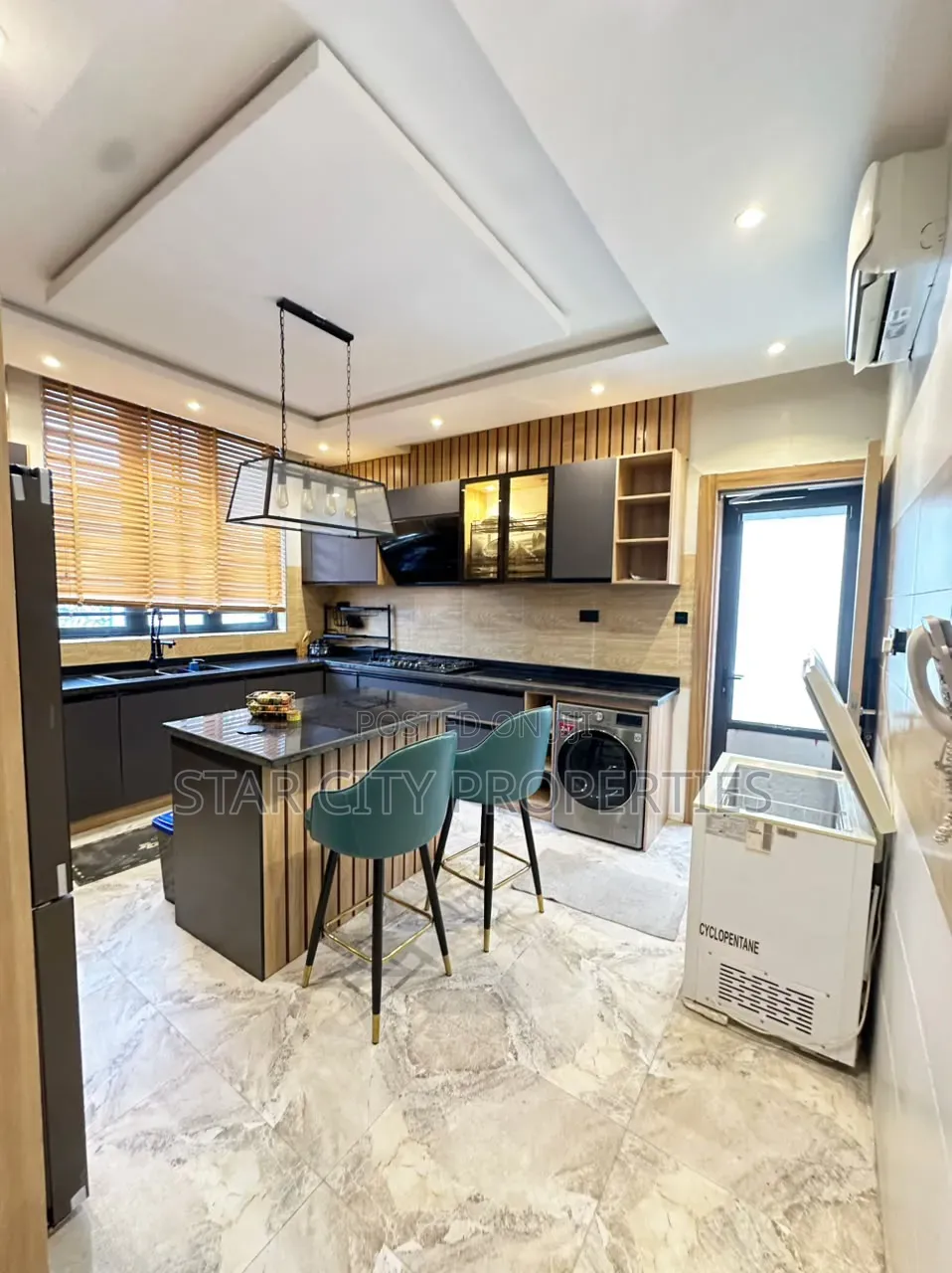 5bdrm Duplex in Idado Lekki Lagos for rent in Idado